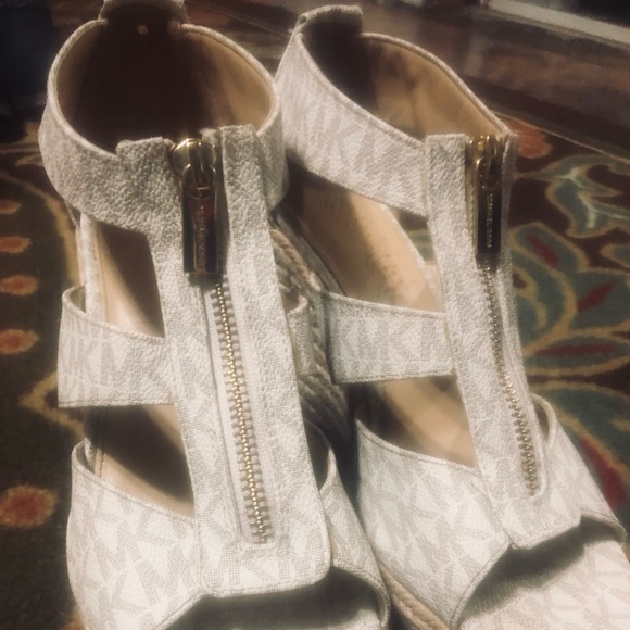 Michael Kors Wedges - Picture 3 of 4